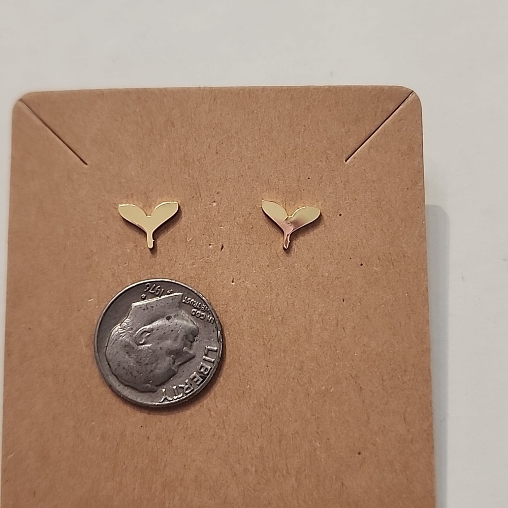 Gold NWOT Stainless Steel Fly8ng Birds Stud Earrings - Picture 6 of 6